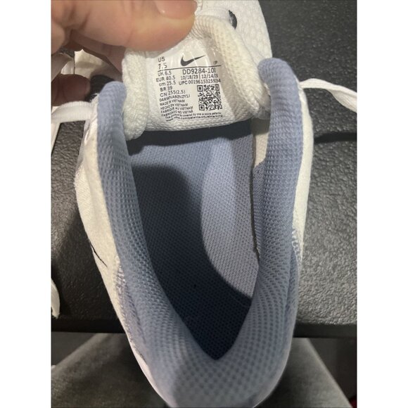 Nike Flex Experience Run 11 Next Nature Womens Sz 7.5 DD9284 100 Trainers Road - Picture 9 of 9